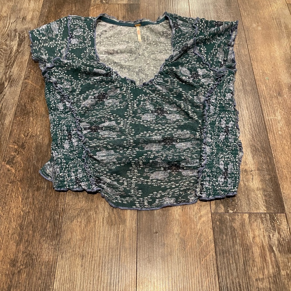 Free People Green Patterned Short Sleeve Blouse